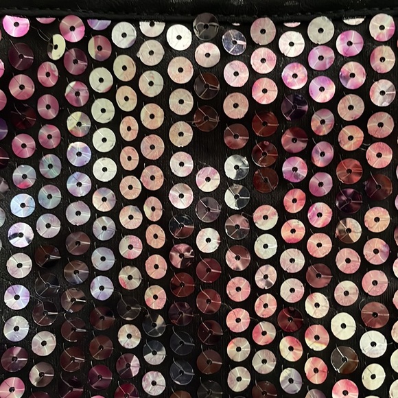 Shiny top - Picture 4 of 10